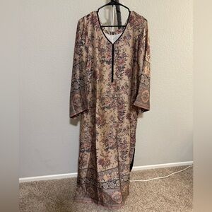 Floral Patterned Kaftan Dress
